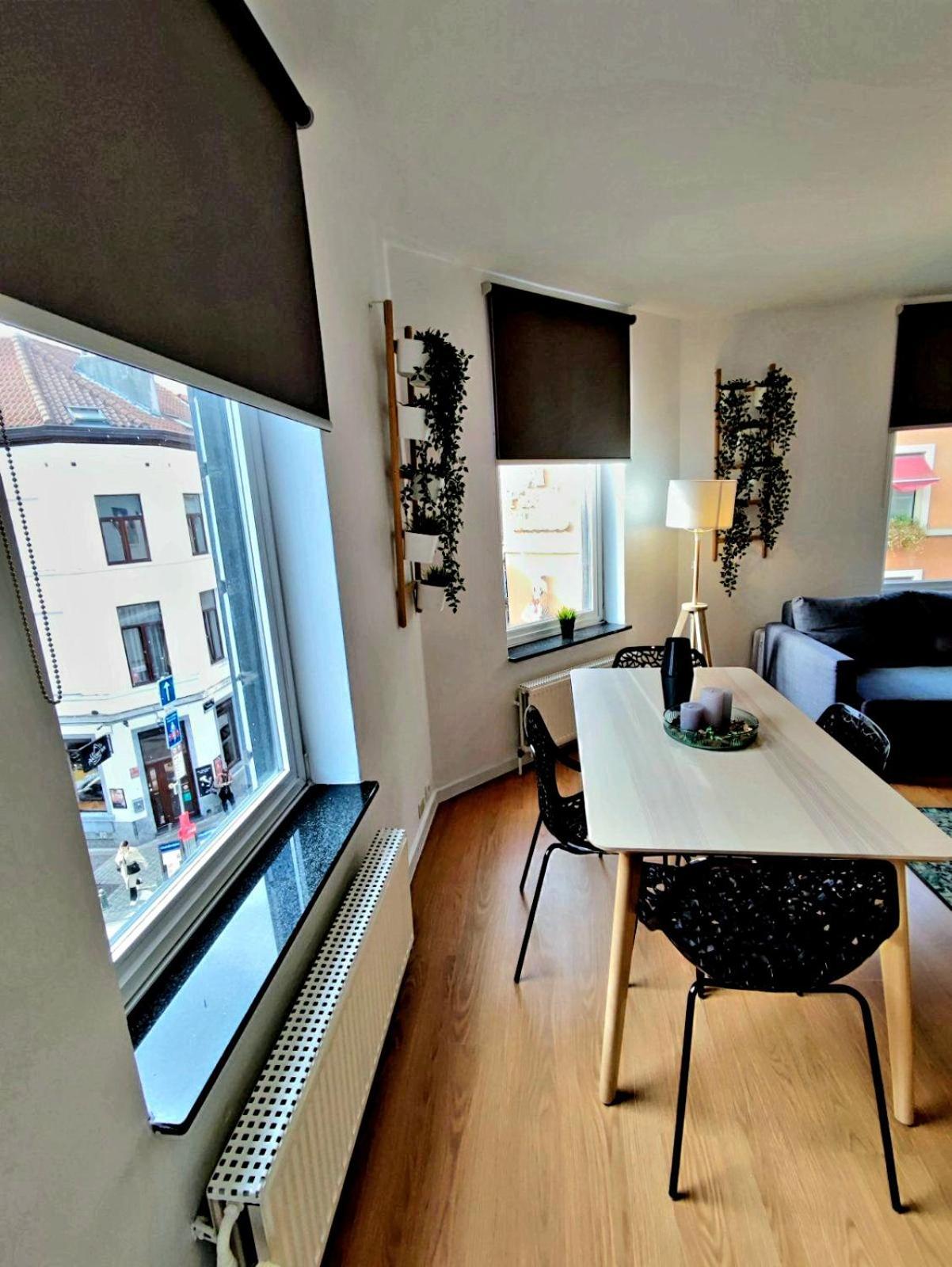Quartier Louise Studios Bruxelas Exterior foto